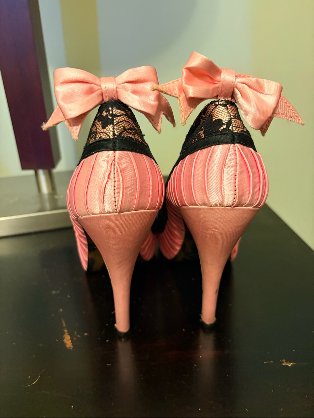 Bettie Page Pink and Black Lace Platform Heels with Bow - Picture 3 of 5